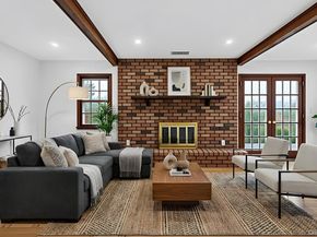 4 Penn Court, Dix Hills NY 11746