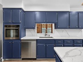 4 Penn Court, Dix Hills NY 11746