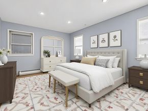 4 Penn Court, Dix Hills NY 11746