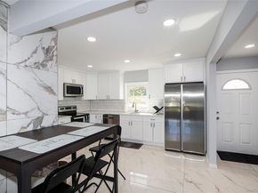 17 Windmill Lane, Levittown NY 11756