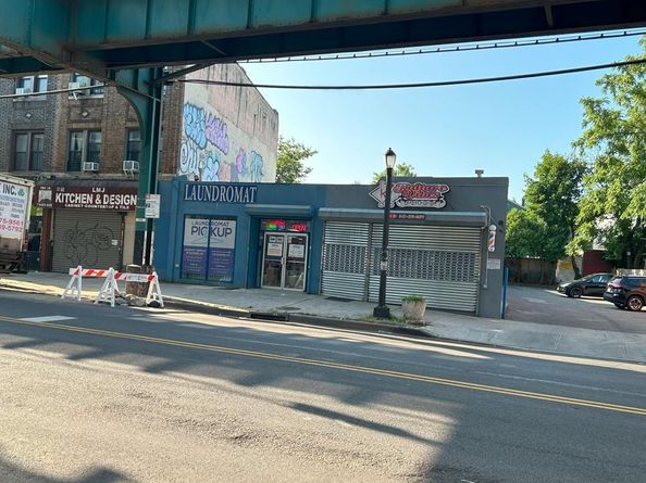 10438 Jamaica Avenue, Richmond Hill NY 11418