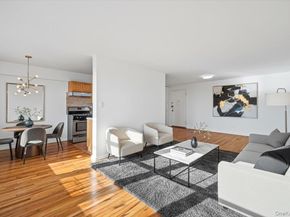 3425 150th Pl 4D, Flushing NY 11354