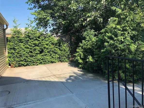 1535 149th Street, Whitestone NY 11357