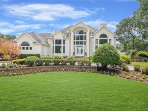 4 Mill Pond Road, Hampton Bays NY 11946