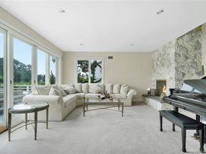 4 Mill Pond Road, Hampton Bays NY 11946