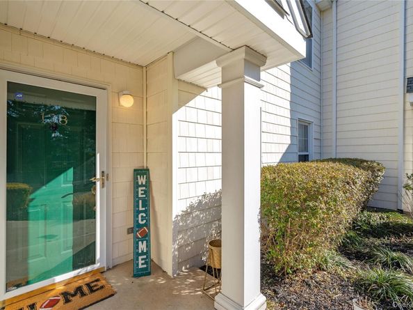 138 Brattle Circle, Melville NY 11747