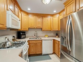 138 Brattle Circle, Melville NY 11747