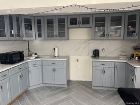 107 E Fairview Avenue, Valley Stream NY 11580