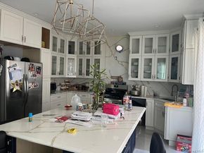 107 E Fairview Avenue, Valley Stream NY 11580