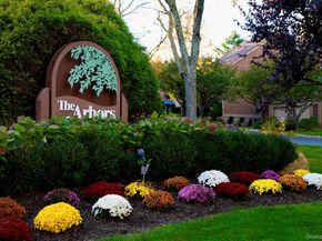 120 Brush Hollow Crescent, Rye Brook NY 10573