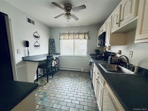 120 Brush Hollow Crescent, Rye Brook NY 10573