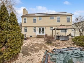 80 Fairview Avenue, Islip Terrace NY 11752