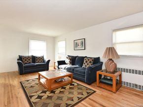 529 Stratford Road, South Hempstead NY 11550