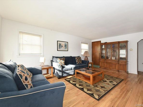 529 Stratford Road, South Hempstead NY 11550