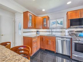 10 Layton Avenue, Hicksville NY 11801