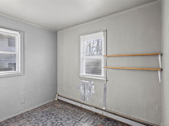 6 Sportsman Court, Shirley NY 11967