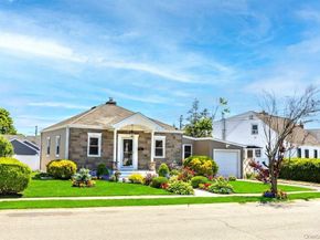 47 Walnut Avenue E, Farmingdale NY 11735
