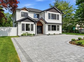 1130 Carlls Straight Path, Dix Hills NY 11746