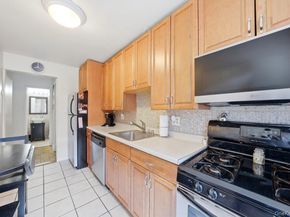 4320 Van Cortlandt E 1J, Bronx NY 10470