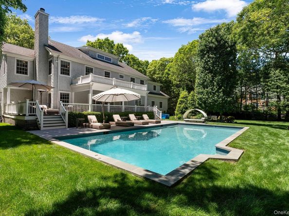 6 Woodruff Lane, Bridgehampton NY 11932