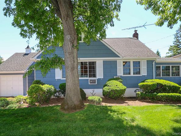 15 Hemlock Street, Merrick NY 11566