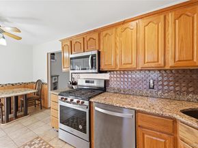 403 Brookside Court, Copiague NY 11726