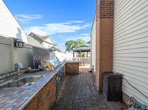 403 Brookside Court, Copiague NY 11726