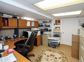 32 Randy Lane, Plainview NY 11803