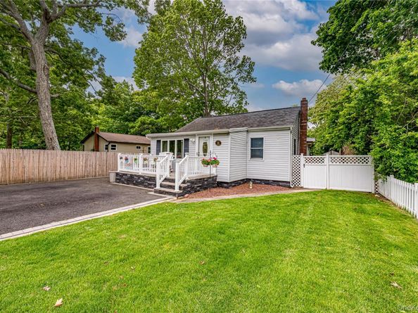 122 Church Drive, Mastic Beach NY 11951