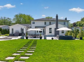 4 Cropley Court, Melville NY 11747
