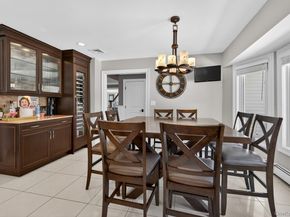 4 Cropley Court, Melville NY 11747
