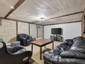 4 Cropley Court, Melville NY 11747