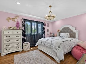 4 Cropley Court, Melville NY 11747
