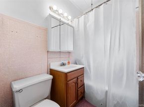3707 20th Road, Astoria NY 11105