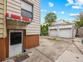 3707 20th Road, Astoria NY 11105