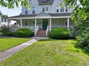 113,117,121,123,125,15,17 Fire Island Ave./Hewlett Ct. Avenue, Babylon NY 11702