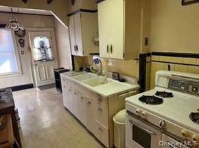 6333 83rd Street, Middle Village NY 11379