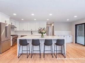 10 Jeffrey Lane, East Quogue NY 11942