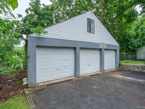 32 Ridgeview Avenue, White Plains NY 10606