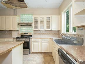 32 Ridgeview Avenue, White Plains NY 10606