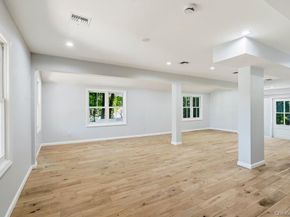 17 Tatterson Street, Roslyn NY 11576