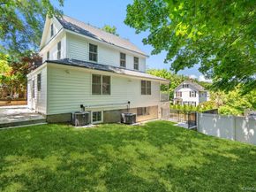17 Tatterson Street, Roslyn NY 11576