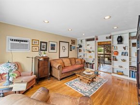 38 Hillvale Road, Albertson NY 11507