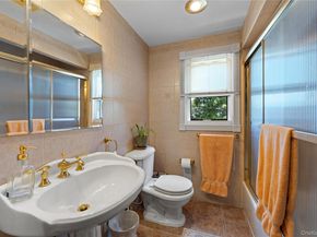 38 Hillvale Road, Albertson NY 11507