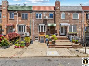 7521 Furmanville Avenue, Middle Village NY 11379