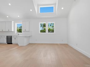 19 Montauk Highway 9, Westhampton NY 11977