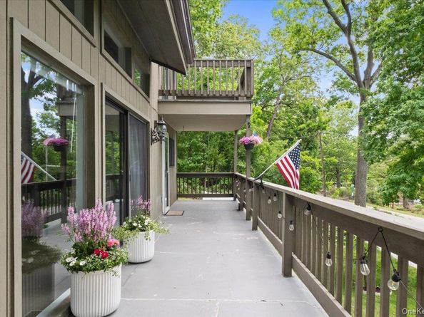 549 Westbrook Drive, Cortlandt Manor NY 10567