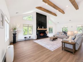 25 Vineyard Way, Mount Sinai NY 11766