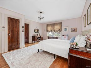 11 DeMott Avenue, Rockville Centre NY 11570