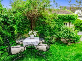 11 DeMott Avenue, Rockville Centre NY 11570